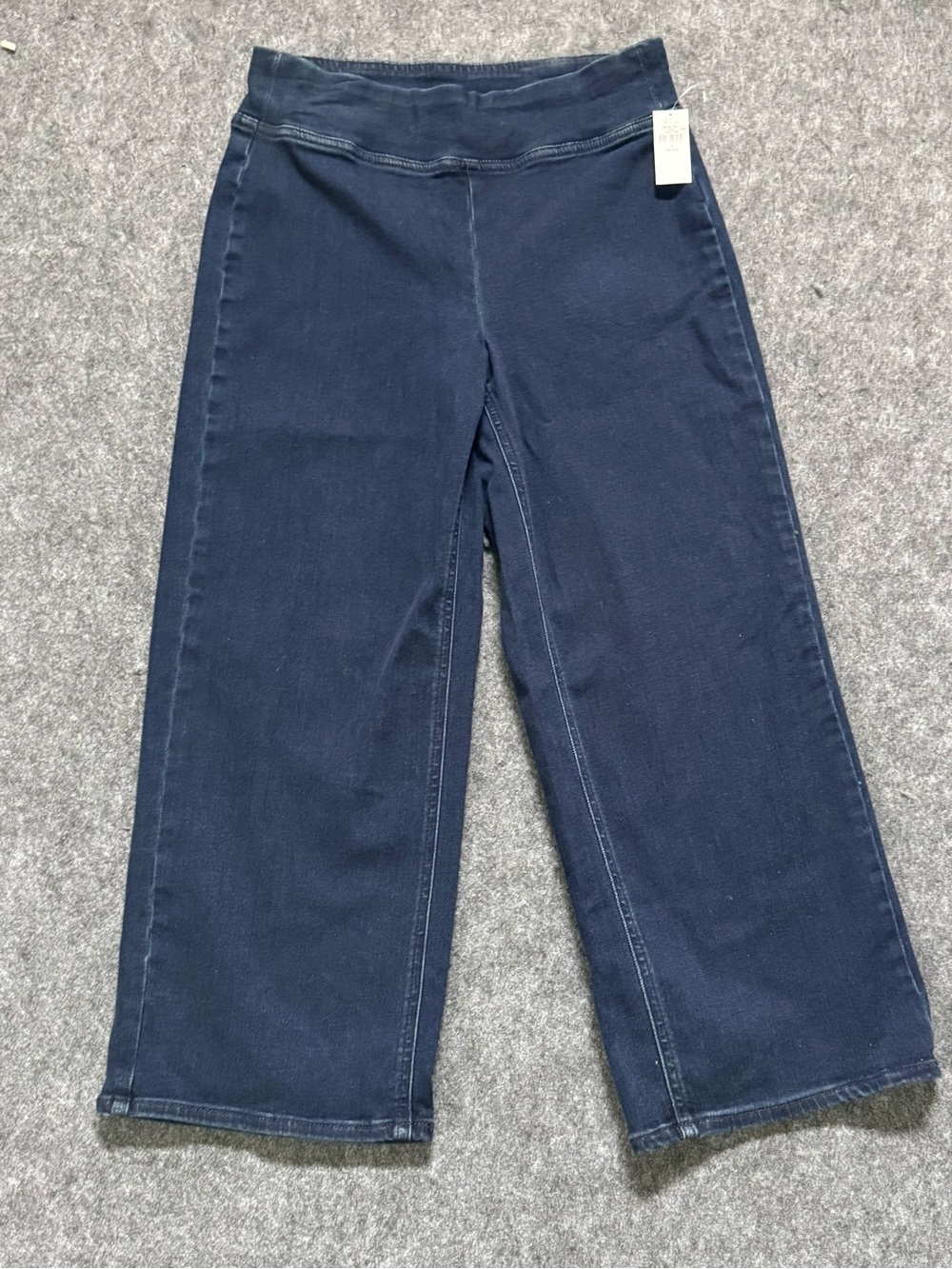 NWT Old Navy High Waist Weekender Pull On Crop Wide Leg Jeans 6 Petite Isabella